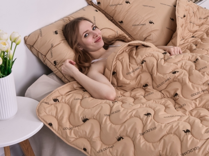 Одеяло Легкие Сны из верблюжьей шерсти стеганое ВЕРБИ 200х220 легкое (вид 4) Одеяло Легкие Сны из верблюжьей шерсти стеганое ВЕРБИ 200х220 легкое (фото, вид 4)