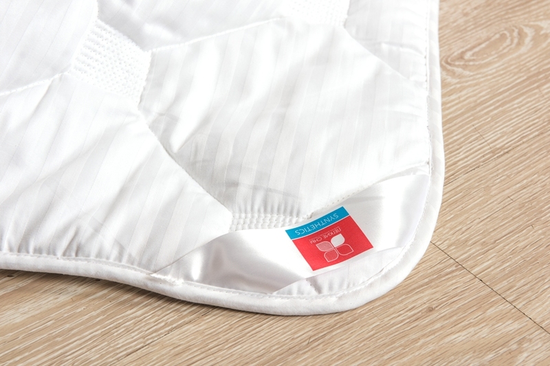 Одеяло Легкие Сны детское из искусственного лебяжьего пуха стеганое Легкие Сны ЭЛИСОН 110х140 легкое (вид 4) Одеяло Легкие Сны детское из искусственного лебяжьего пуха стеганое Легкие Сны ЭЛИСОН 110х140 легкое (фото, вид 4)