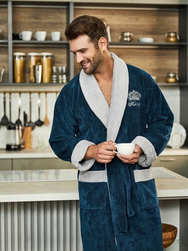 Халат Polens мужской махровый "KING" с шалевым воротником (вид 5) Халат Polens мужской махровый "KING" с шалевым воротником (фото, вид 5)