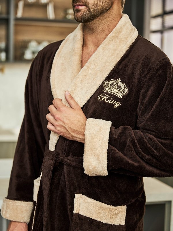 ����� Polens ������� �������� "KING" � ������� ���������� (����, ��� 8)