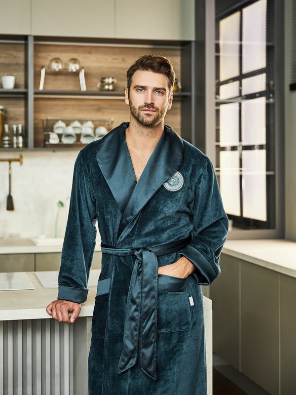 ����� Polens ������� ��������� �������� ������ PAUL ������ � �������� ���������� � �������� (����, ��� 1)