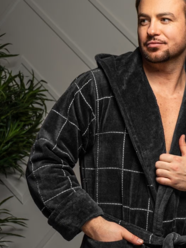 Халат Polens мужской махровый халат с капюшоном (100% хлопок) "KEVIN" (вид 3) Халат Polens мужской махровый халат с капюшоном (100% хлопок) "KEVIN" (фото, вид 3)