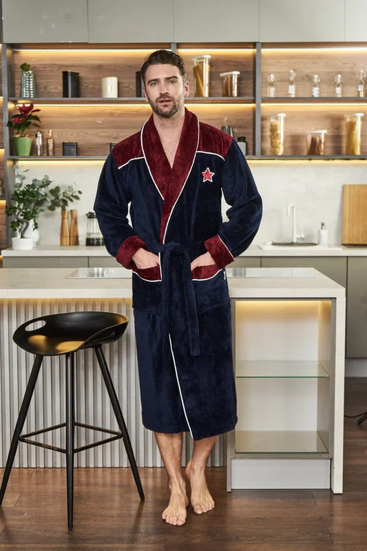 Халат Polens мужской махровый халат CHAMPIONS с вышивкой с шалевым воротником (вид 2) Халат Polens мужской махровый халат CHAMPIONS с вышивкой с шалевым воротником (фото, вид 2)