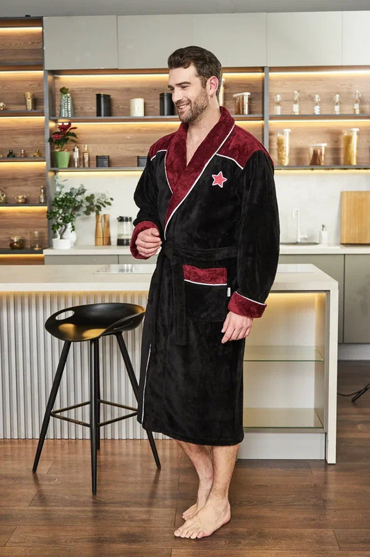 Халат Polens мужской махровый халат CHAMPIONS с вышивкой с шалевым воротником (вид 1) Халат Polens мужской махровый халат CHAMPIONS с вышивкой с шалевым воротником (фото, вид 1)