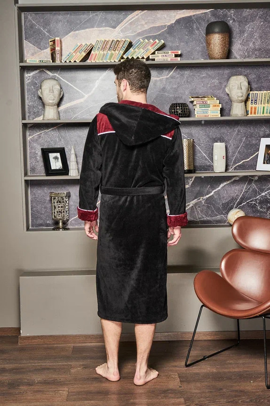  Polens    CHAMPIONS  ,   (,  7)