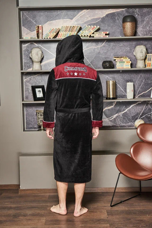  Polens    CHAMPIONS  ,   (,  8)