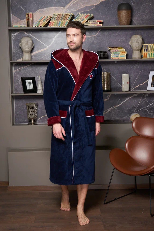 Халат Polens мужской махровый халат CHAMPIONS с вышивкой, с капюшоном (вид 3) Халат Polens мужской махровый халат CHAMPIONS с вышивкой, с капюшоном (фото, вид 3)