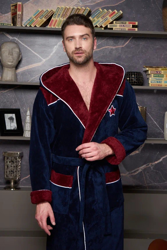 Халат Polens мужской махровый халат CHAMPIONS с вышивкой, с капюшоном (вид 6) Халат Polens мужской махровый халат CHAMPIONS с вышивкой, с капюшоном (фото, вид 6)