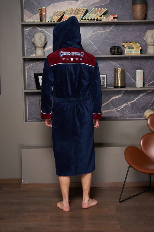 Халат Polens мужской махровый халат CHAMPIONS с вышивкой, с капюшоном (вид 9) Халат Polens мужской махровый халат CHAMPIONS с вышивкой, с капюшоном (фото, вид 9)