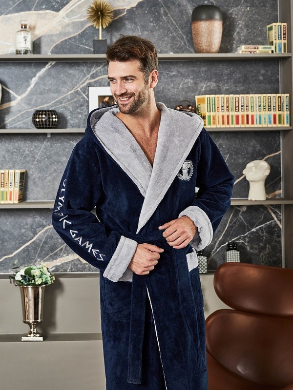 Халат Polens мужской махровый с капюшоном OLIMPIC GAMES с вышивкой (вид 1) Халат Polens мужской махровый с капюшоном OLIMPIC GAMES с вышивкой (фото, вид 1)