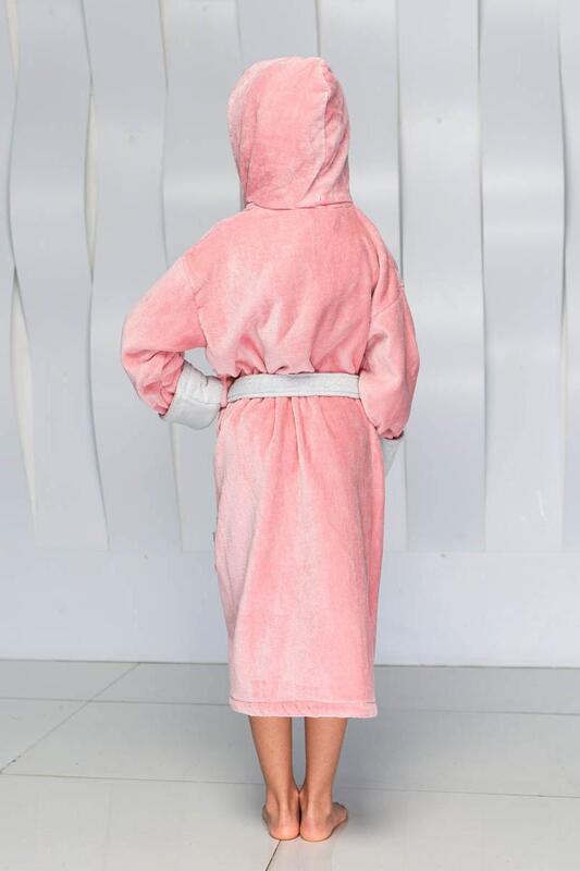 Халат Polens детский Unicorn с вышивкой с капюшоном "Polens" Сухая роза (вид 1) Халат Polens детский Unicorn с вышивкой с капюшоном "Polens" Сухая роза (фото, вид 1)