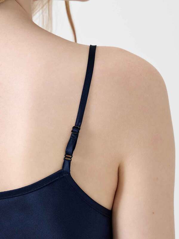 Сорочка OnSilk шелковая "Jacliene mini" темно-синий (вид 5) Сорочка OnSilk шелковая "Jacliene mini" темно-синий (фото, вид 5)