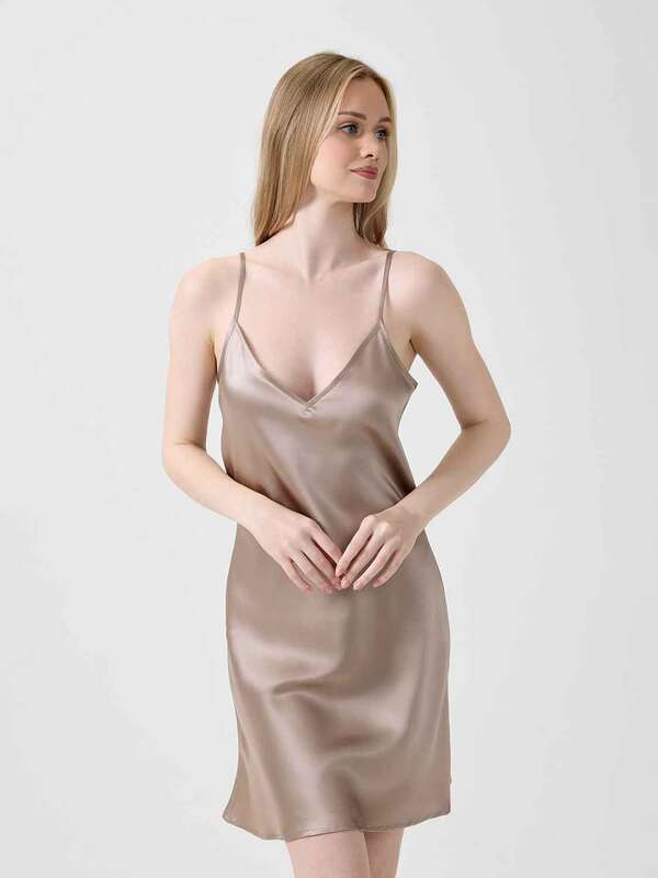 Сорочка OnSilk шелковая "Jacliene mini" темно-бежевый (вид 4) Сорочка OnSilk шелковая "Jacliene mini" темно-бежевый (фото, вид 4)