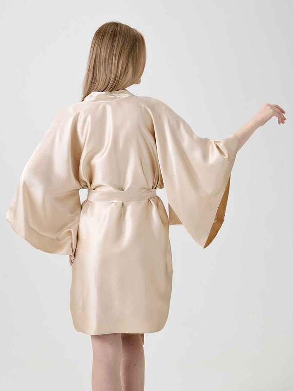 Халат OnSilk кимоно "Assami mini" карамель 100% шелк (вид 4) Халат OnSilk кимоно "Assami mini" карамель 100% шелк (фото, вид 4)