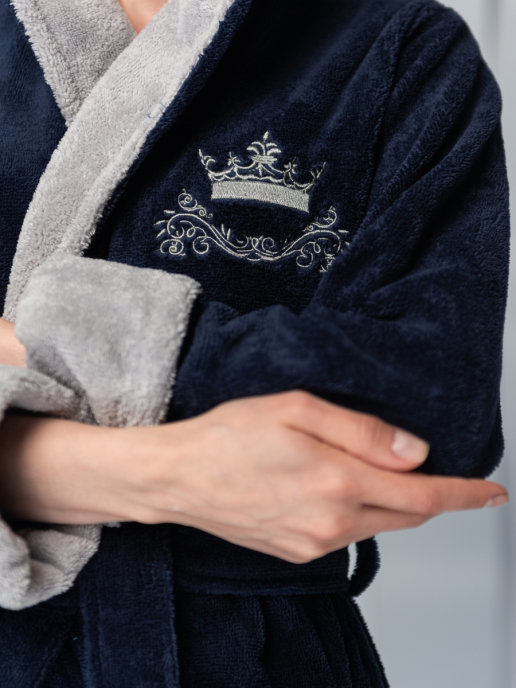 Polens    Queen   (,  3)