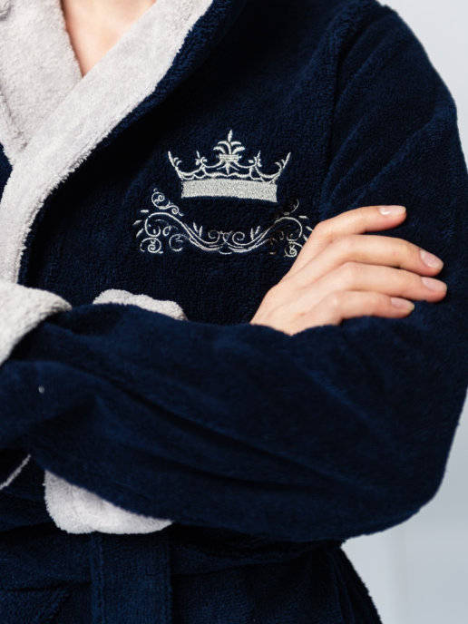 Polens    Queen   (,  2)
