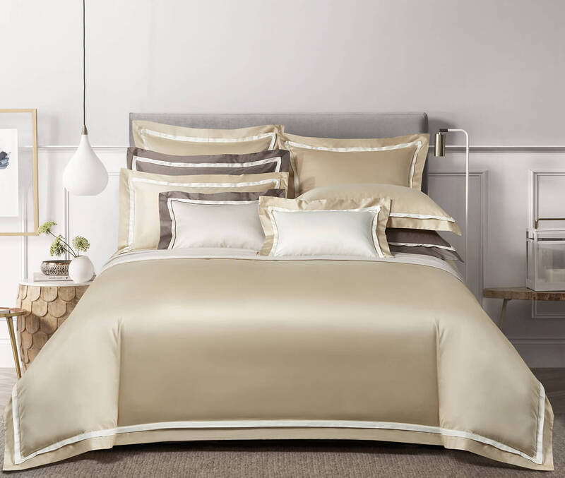 OnSilk   Sharmes/   Amour   (,  1)