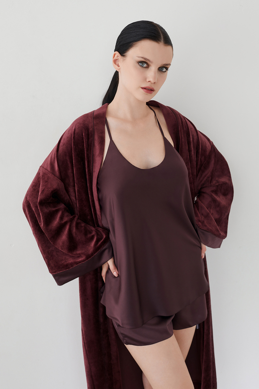 Laete      (20467-3) (,  24)