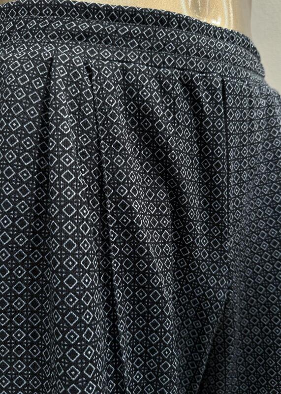 Laete   (52115) (,  12)