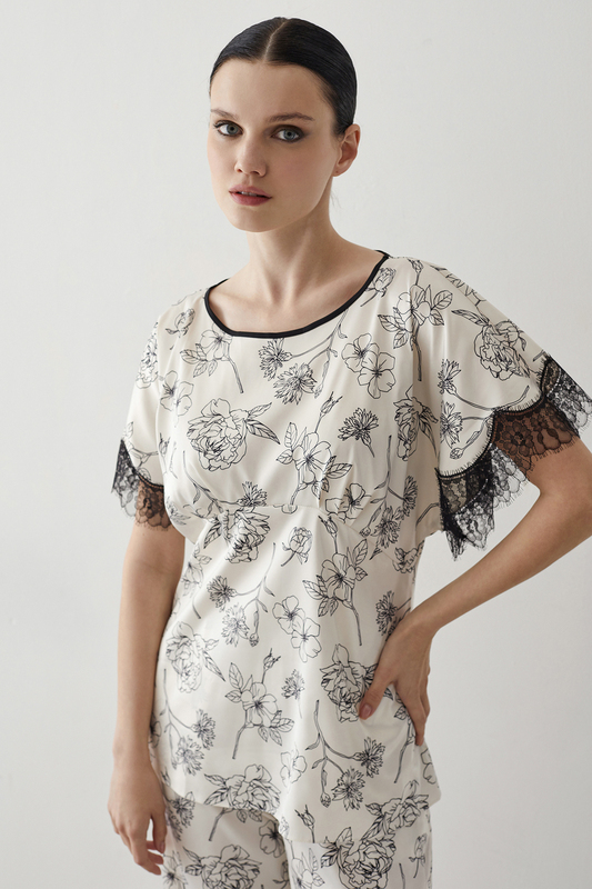 Laete       (60570-5) (,  9)