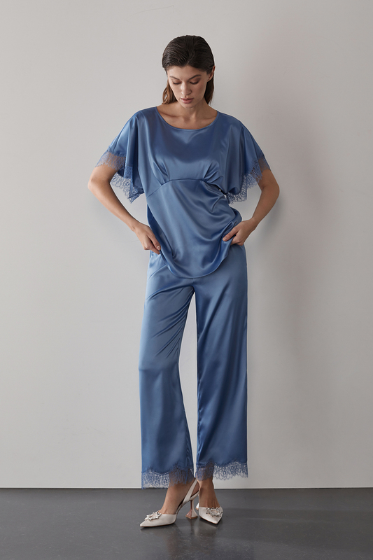 Laete    - (60570-1) (,  12)