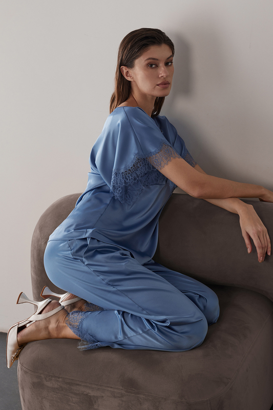 Laete    - (60570-1) (,  17)