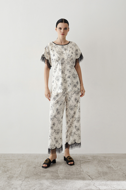 Laete       (60570-5) ()