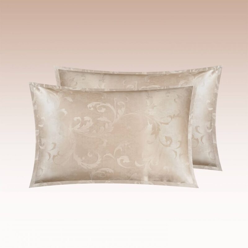 OnSilk   Vanity ()