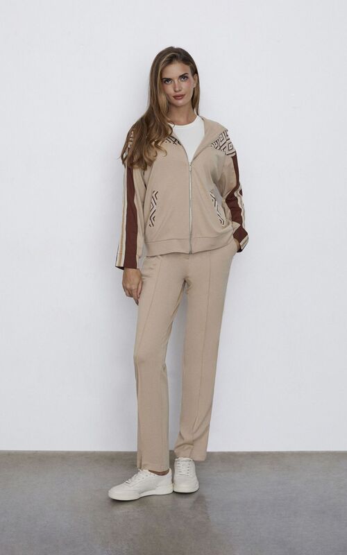 Laete    (30504-2) ()