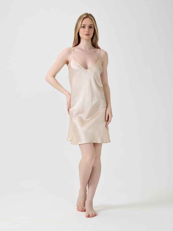 Сорочка OnSilk шелковая "Jacliene mini" карамель Сорочка OnSilk шелковая "Jacliene mini" карамель (фото)