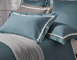 OnSilk   2-  "Amour"  (5070)  (70x70)